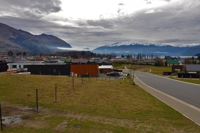 Photo of property in Meadowstone Alpha Series, 22 Sapphire Spring Rise, Wanaka, 9305