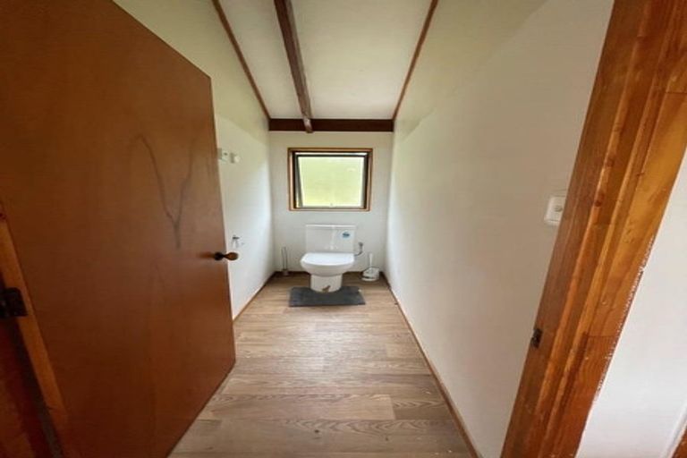 Photo of property in 14 Channel View Road, Campbells Bay, Auckland, 0630