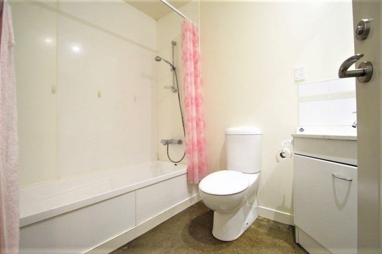 Photo of property in 15a Primrose Street, Northcote, Christchurch, 8052