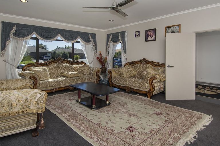 Photo of property in 102 Oriental Parade, Papamoa Beach, Papamoa, 3118