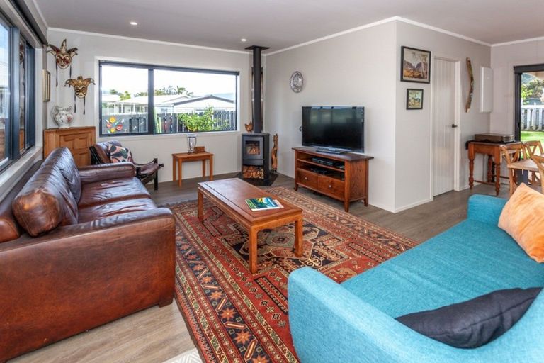 Photo of property in 219 Chartwell Avenue, Whangamata, 3620