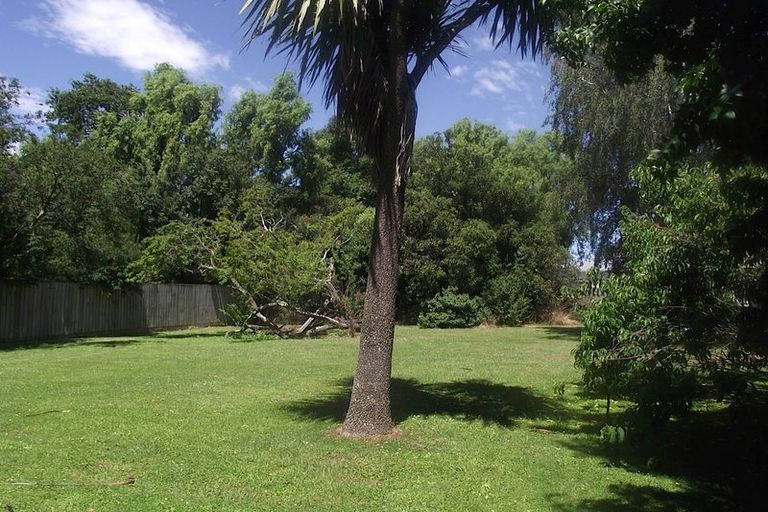 Photo of property in 1 Kent Street, Carterton, 5713