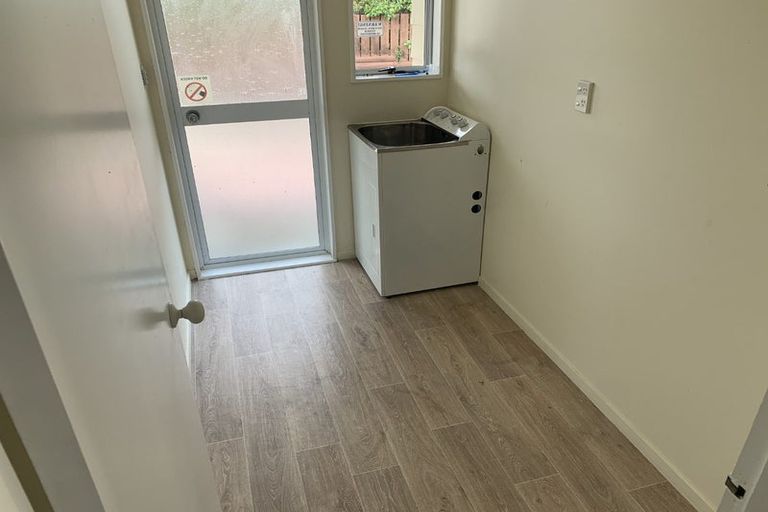 Photo of property in 66 Dominica Crescent, Grenada Village, Wellington, 6037