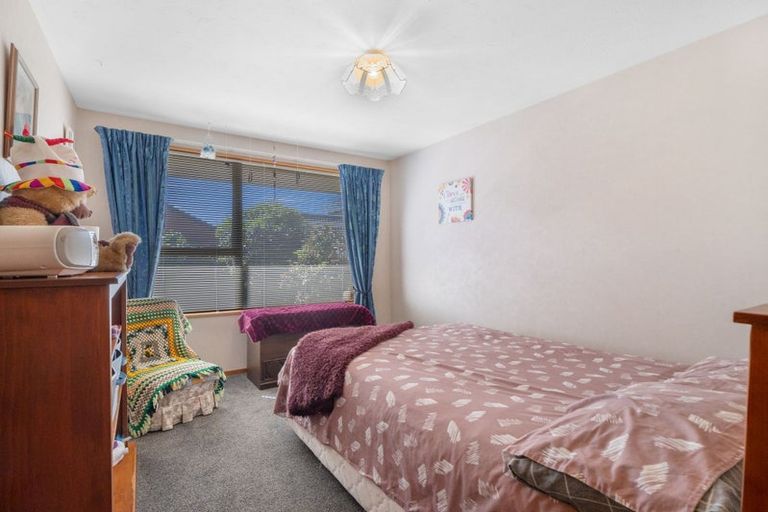 Photo of property in 20 Briarmont Street, Avondale, Christchurch, 8061