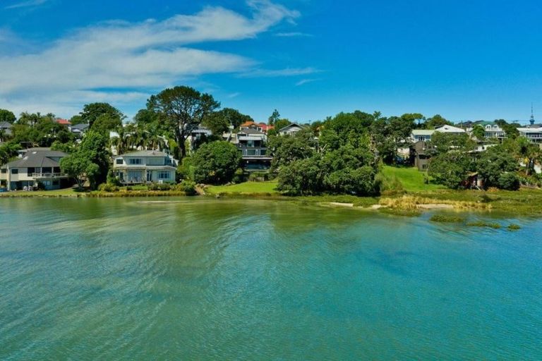 Photo of property in 59b Beresford Street, Bayswater, Auckland, 0622