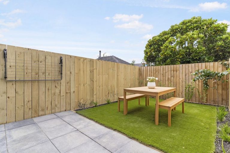 Photo of property in 6/20 Moor Avenue, Te Atatu Peninsula, Auckland, 0610