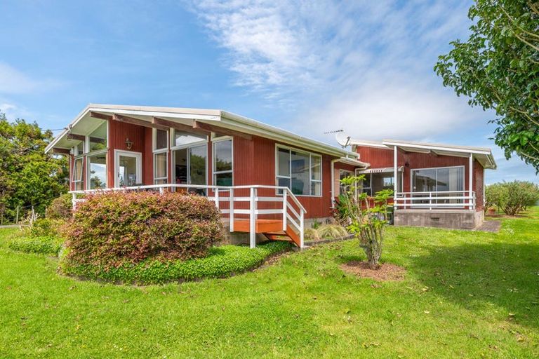 Photo of property in 1003 State Highway 16, Waimauku, 0883