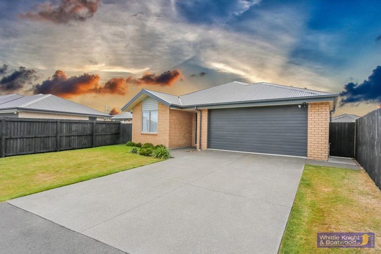 Photo of property in 7 Sharman Place, Wigram, Christchurch, 8042