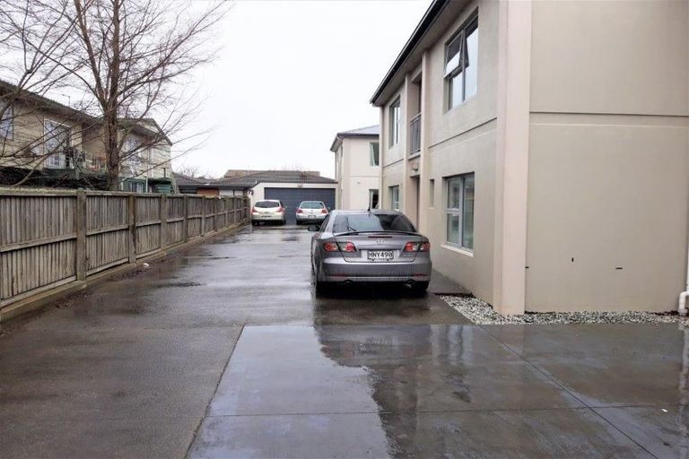 Photo of property in 27b Newnham Terrace, Upper Riccarton, Christchurch, 8041