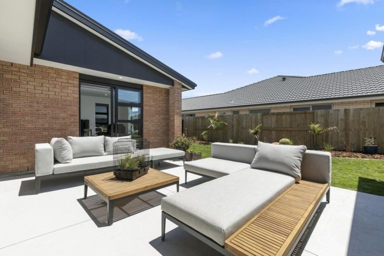 Photo of property in 97 The Boulevard, Papamoa Beach, Papamoa, 3118