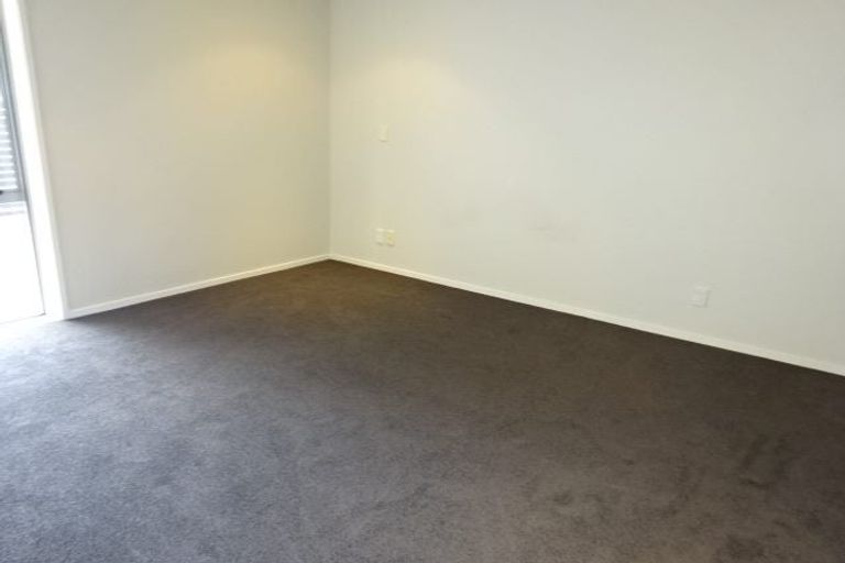 Photo of property in 210/252 Centreway Road, Orewa, 0931