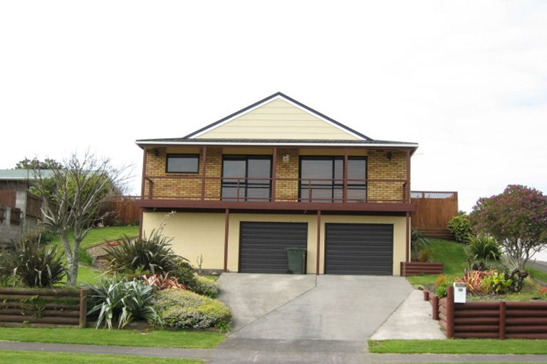 Photo of property in 16 Lantana Avenue, Bell Block, New Plymouth, 4312