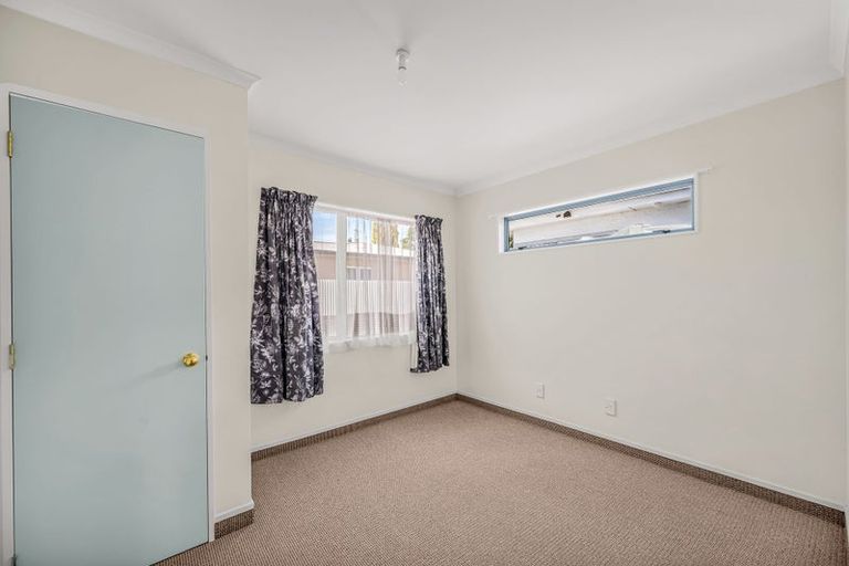 Photo of property in 18a Hillary Crescent, Maraenui, Napier, 4110