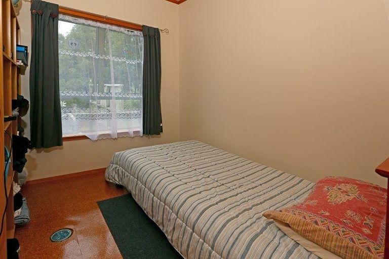 Photo of property in 20 Welsh Hills Road, Swanson, Auckland, 0614