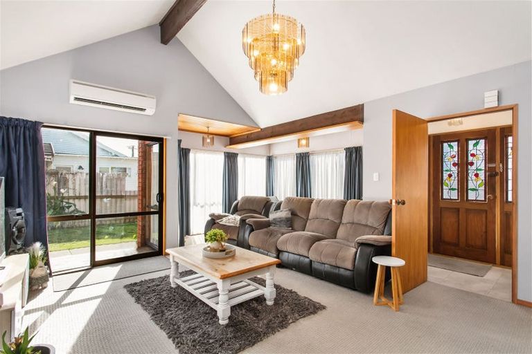 Photo of property in 8 Grants Road, Papanui, Christchurch, 8053