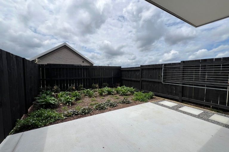 Photo of property in 3 Te Tihi Street, Wiri, Auckland, 2104
