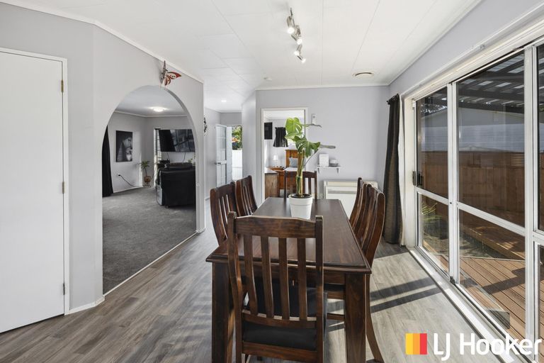 Photo of property in 15a Augustus Earle Place, Pukehangi, Rotorua, 3015