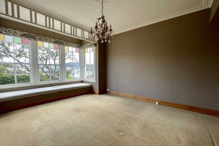 Photo of property in 21 Austin Street, Mount Victoria, Wellington, 6011