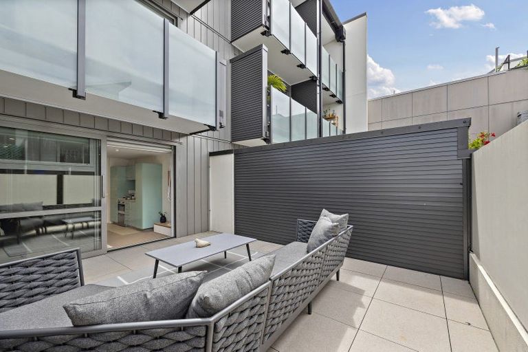 Photo of property in 2r/80 Richmond Road, Grey Lynn, Auckland, 1021