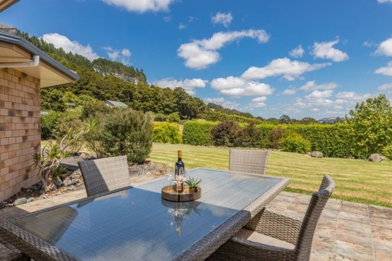 Photo of property in 16 Glen Bruce Place, Ngararatunua, Whangarei, 0176