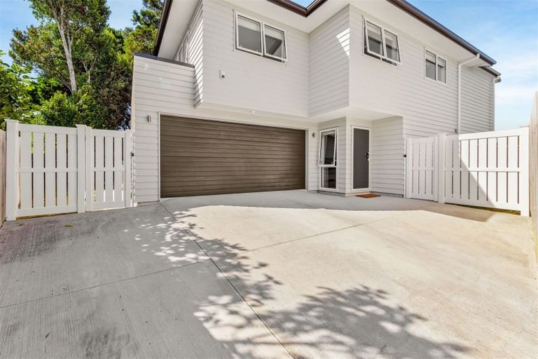 Photo of property in 30c Coniston Avenue, Te Atatu South, Auckland, 0610