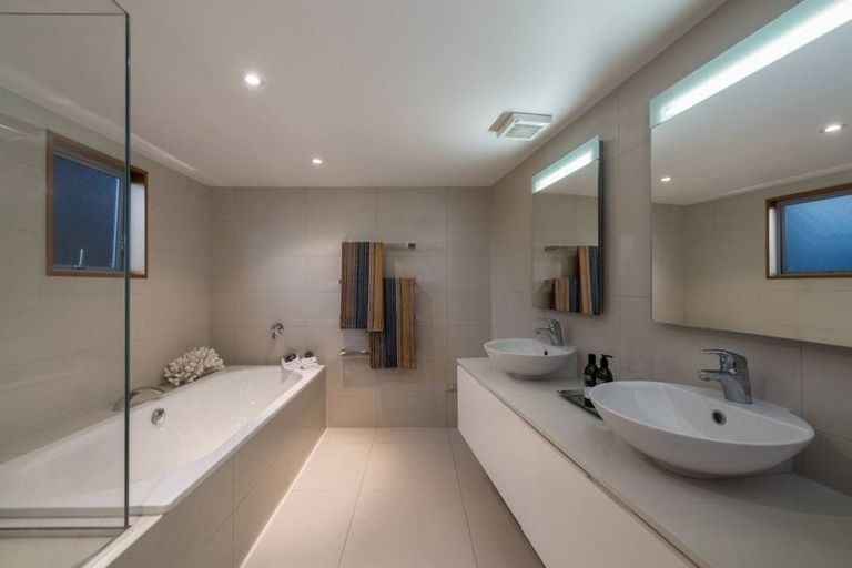 Photo of property in 11 Clifton Road, Browns Bay, Auckland, 0630