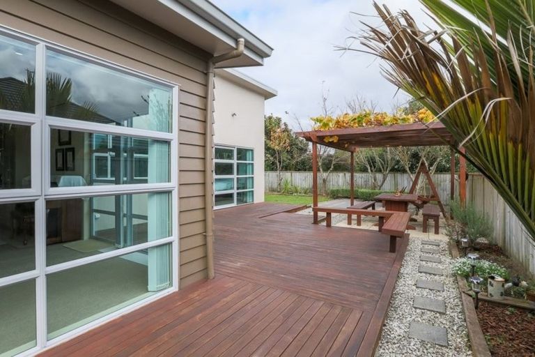 Photo of property in 106 Saint James Drive, Huntington, Hamilton, 3210