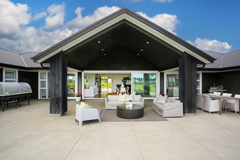 Photo of property in 22 Irwin Road, Kingseat, Pukekohe, 2679