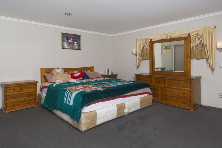 Photo of property in 102 Oriental Parade, Papamoa Beach, Papamoa, 3118