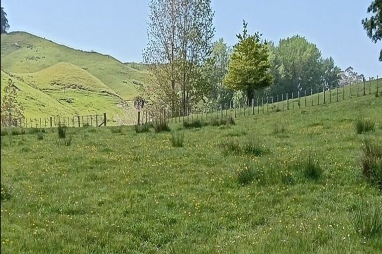 Photo of property in 1839 Tiniroto Road, Waerengaokuri, Manutuke, 4072