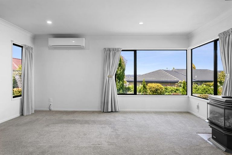 Photo of property in 17 Whetu Place, Nukuhau, Taupo, 3330