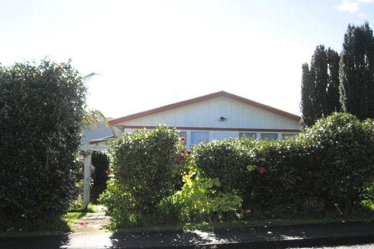 Photo of property in 13 Butler Place, Te Kamo, Whangarei, 0112