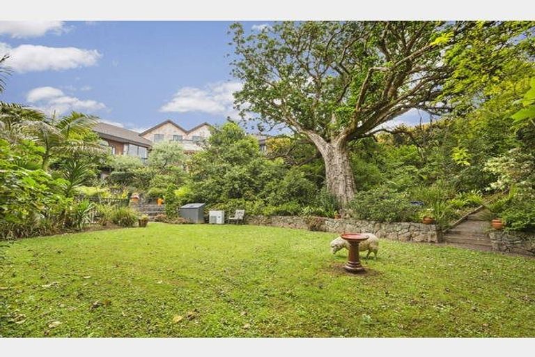 Photo of property in 8 Tiffany Close, Totara Park, Auckland, 2019