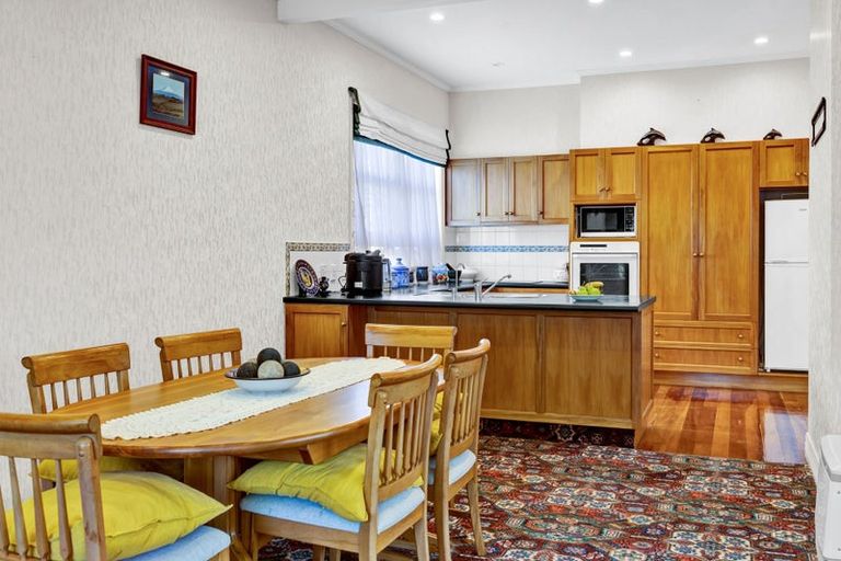 Photo of property in 19 George Street, Hawera, 4610