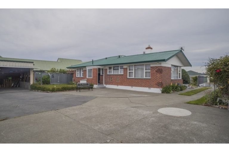 Photo of property in 28 Saint George Street, Watlington, Timaru, 7910