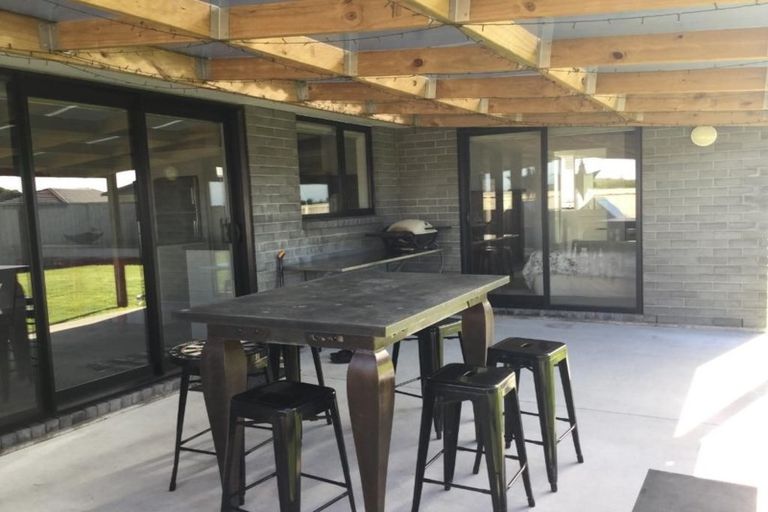 Photo of property in 15 Customhouse Street, Bell Block, New Plymouth, 4312