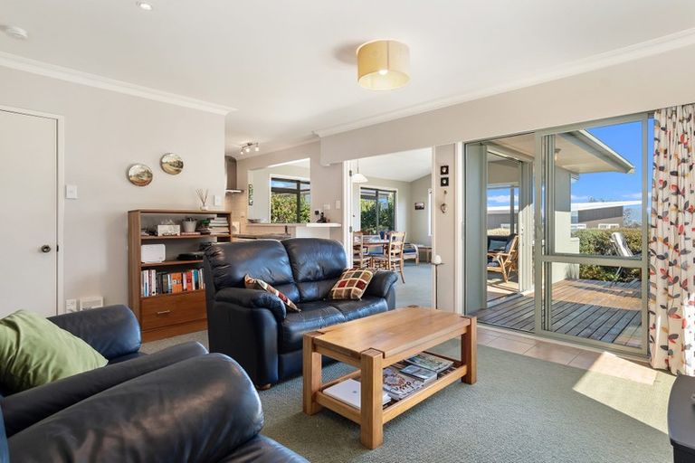 Photo of property in 10 Coppelia Avenue, Omokoroa, 3114