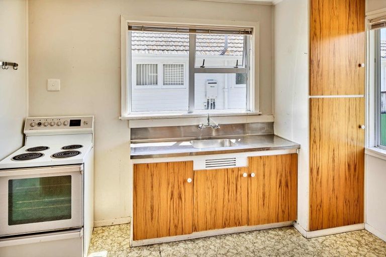 Photo of property in 7 Massey Street, Elderslea, Upper Hutt, 5018