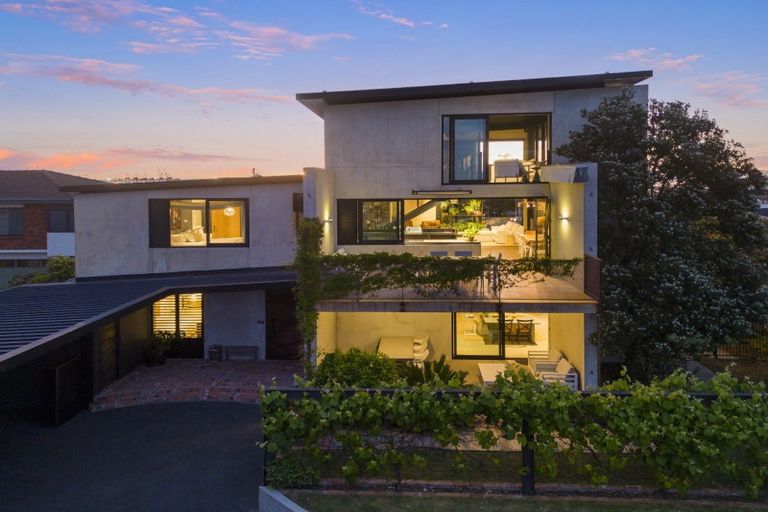 Photo of property in 9 Sutherland Avenue, Mount Maunganui, 3116