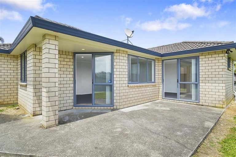 Photo of property in 14 Frederick Reece Drive, The Gardens, Auckland, 2105