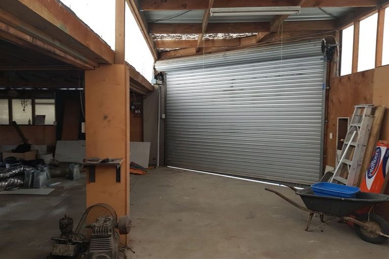 Photo of property in 11 Russell Road, Fairy Springs, Rotorua, 3015