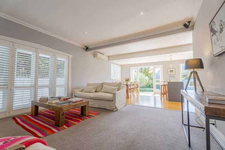 Photo of property in 9 Malcolm Avenue, Cashmere, Christchurch, 8022