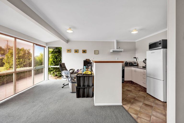 Photo of property in 116 Clifford Road, Eltham, 4322