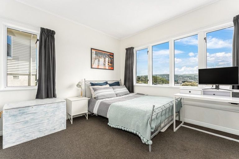 Photo of property in 20 Elphinstone Avenue, Strathmore Park, Wellington, 6022