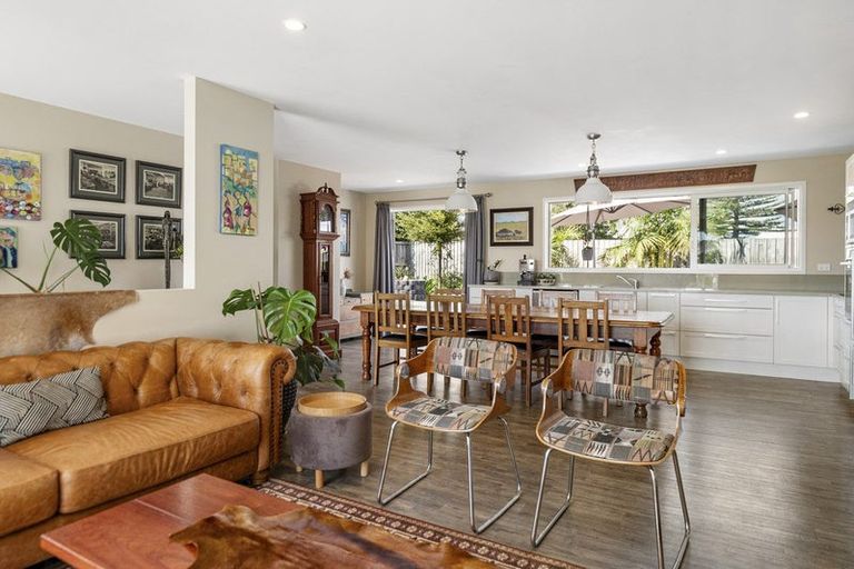 Photo of property in 30 Charlotte Drive, Omokoroa, 3114