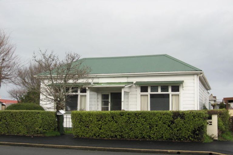 Photo of property in 195 Macandrew Road, South Dunedin, Dunedin, 9012