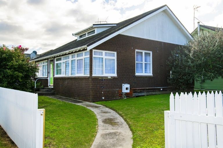 Photo of property in 12 Bayly Street, Te Hapara, Gisborne, 4010
