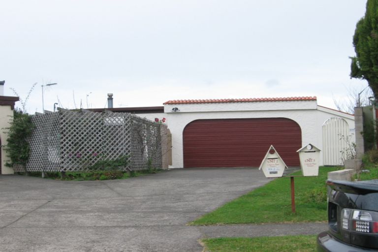 Photo of property in 1/1 Antrim Place, Tamatea, Napier, 4112