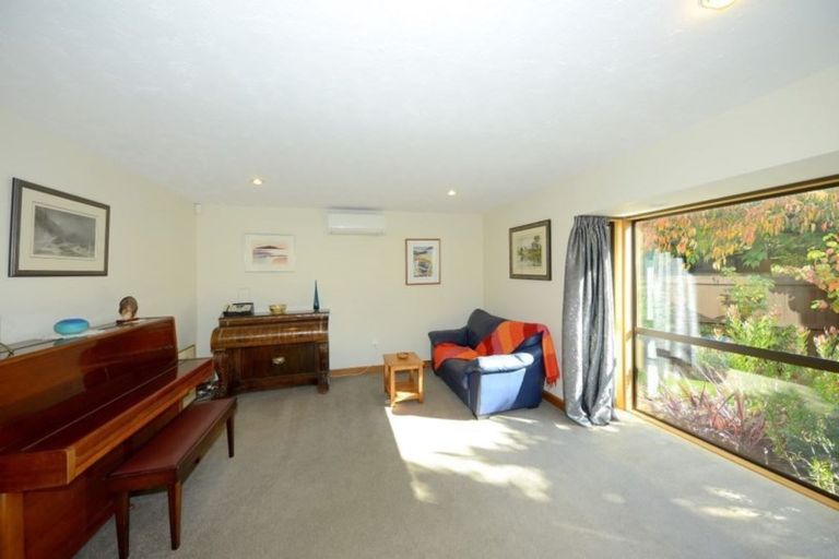 Photo of property in 17 Parr Place, Ilam, Christchurch, 8041