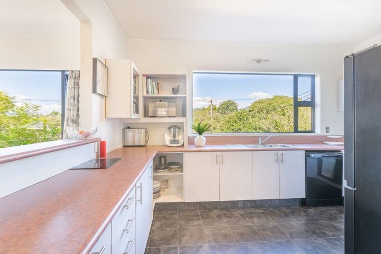 Photo of property in 19 Alexander Road, Raumati Beach, Paraparaumu, 5032